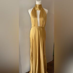 Nasty Gal Big Entrance Halter Maxi Dress in Yellow